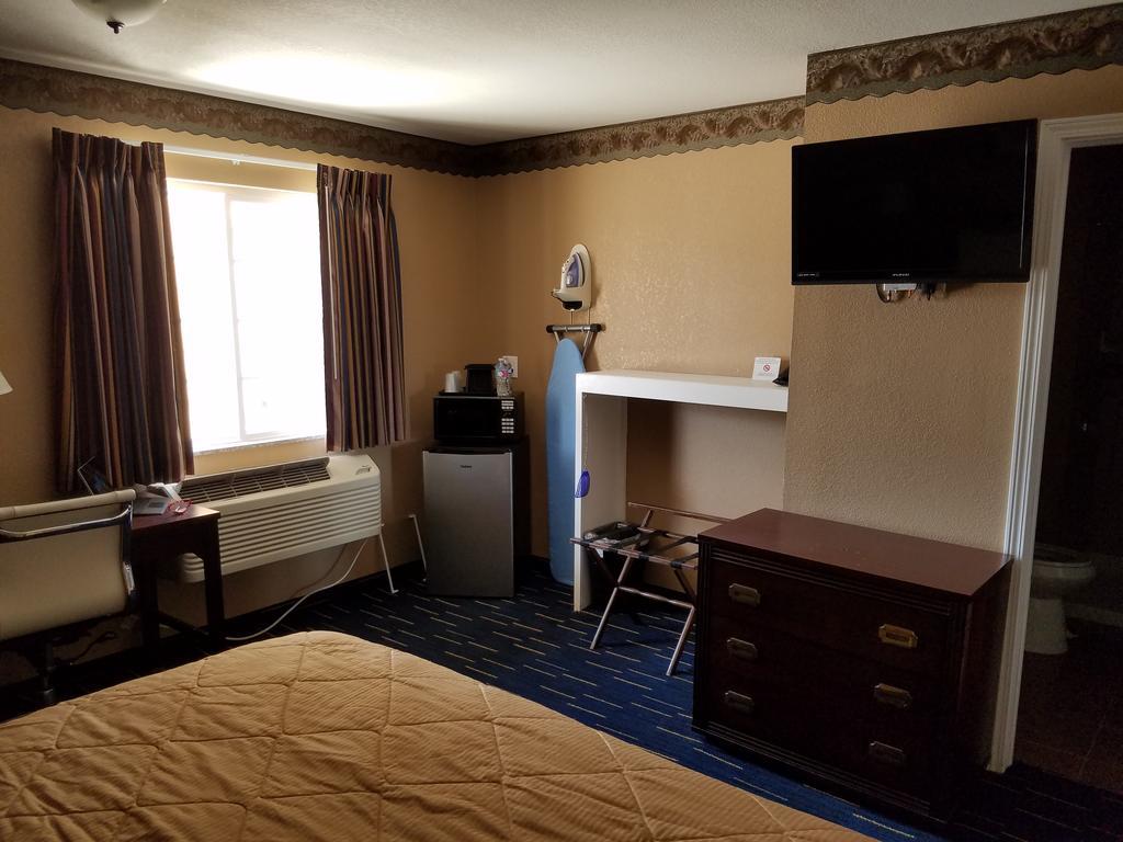 Country Inn Sterling Buitenkant foto