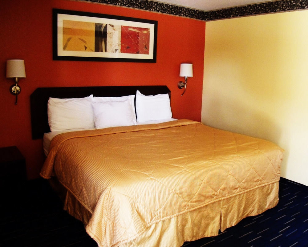 Country Inn Sterling Buitenkant foto
